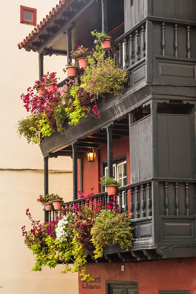 Canary Islands-La Palma Island-Santa Cruz de la Palma-traditional Canarian house balconies